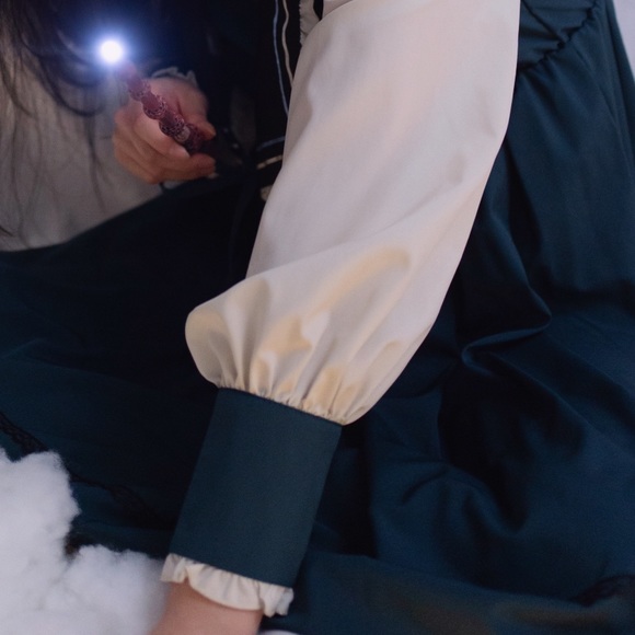 green traveller style dress - Picture 2 of 6